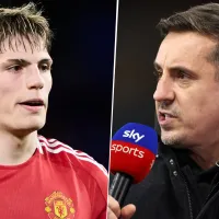 Gary Neville le apunta a Alejandro Garnacho por su bajo rendimiento en el Derbi de Manchester