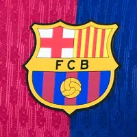 ¿Qué significan las tres banderas del escudo de Barcelona?