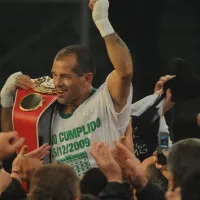 Fue campeón mundial de boxeo, lo suspendieron por amenazar a un árbitro y ahora es barrendero