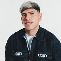 Mientras sigue relegado en Boca, Carlos Palacios sorprendió con su nuevo trabajo: ahora es modelo