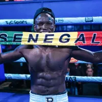 Es senegalés e hincha de Boca, tiene 33 hermanos y sueña con conquistar el mundo del boxeo mientras vende en la calle: “Falta poco”