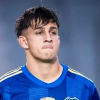 Russo no le da lugar, cuesta 25 millones, acaba de meter un gol de chilena de afuera del área y se iría de Boca