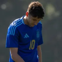 Es capitán, lleva la 10 y lo quiso el Inter: la joya de 16 años que River blindó con su primer contrato