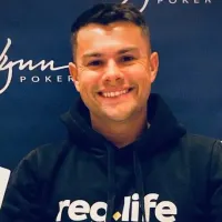 Gustavo Mastelotto vence torneio no primeiro dia em Vegas