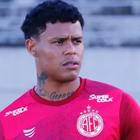 Santa Cruz aguarda a rescisão de atacante do América-RN para anunciá-lo oficialmente