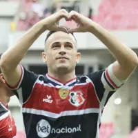 Santa Cruz está prestes a ter quatro jogos consecutivos sem sofrer gols dentro do Arruda