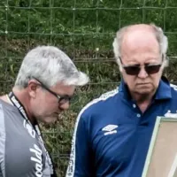 Diretoria do Santos toma decisão sobre Odair Hellmann e Falcão