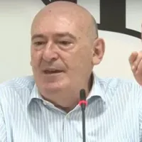 Rueda diz \&#039;sim\&#039; e Santos põe preço para vender atacante