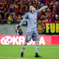 Goleiro Michael tem incentivado jogadores do Santa Cruz e é bastante elogiado pelos companheiros