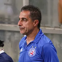 Renato Paiva, técnico do Bahia, organiza seus últimos preparativos para o duelo contra o Cuiabá