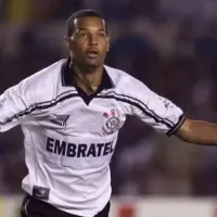 Ex-jogador ídolo do Corinthians dispara contra presidente: \'Duilio Monteiro Alves é o culpado pela decadência do clube!’