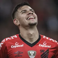 Mattos está no exterior para assinar com reforço \'estilo Guimarães\'