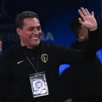 Medalhão é alvo de críticas e Vanderlei Luxemburgo continua escalando ele como titular