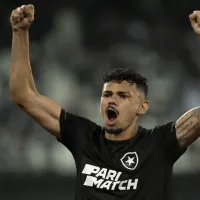 Tiquinho Soares e companheiro vem dividindo protagonismo em jogos decisivos do Fogão