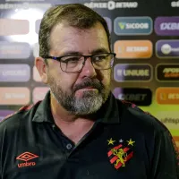 Enderson Moreira ainda não encontrou o substituto ideal para a vaga do jogador que está se recuperando de lesão