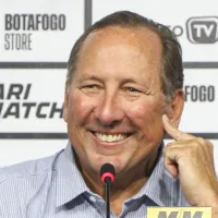 Textor monta estratégia ousada para espantar concorrência do mercado em titulares do Botafogo