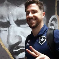 Meia do Botafogo recupera boa fase e quer brigar por vaga de titular