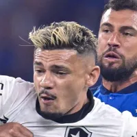 Tiquinho é visto em aeroporto do Rio e PREOCUPA torcida do Botafogo