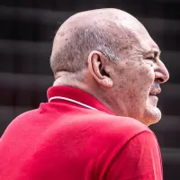 Vai pegar um avião: Camisa 10 ACEITA jogar no Santos e Rueda pula de alegria