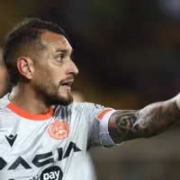 Roberto Pereyra faz reunião de última hora e comunica ao Santos sobre futuro