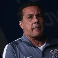 “COVARDE!” Ídolo do Timão SOLTA OS CACHORROS em cima de Luxemburgo