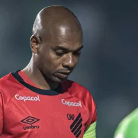 Fernandinho é ignorado e torcedores do Athletico escolhem CULPADO por empate