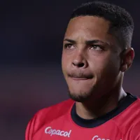 Declaração de Xavi sobre Vitor Roque após lesão repercute no Athletico