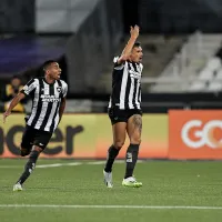 Atuações: Tiquinho Soares marca e Bruno Lage errou na escalação em empate do Botafogo