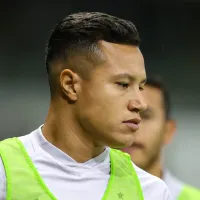 Torcida do Cruzeiro toma atitude SURPREENDENTE com Marlon durante protesto na Toca da Raposa