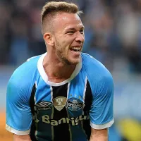 Confirmado, até 2025: Arthur toma DECISÃO sobre volta ao Grêmio