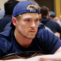 Alex Foxen explica uma das ‘encaradas’ mais temidas do poker mundial