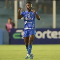 Paysandu anuncia a saída do atacante Bruno Alves