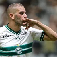 Aconteceu isso com ele, Europa repercutiu: Slimani PREOCUPA Coritiba