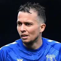 Negociação do Corinthians por Bernard faz Fiel \&#039;ESPUMAR\&#039; de raiva