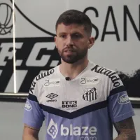 Caio Henrique veste uniforme e é SINCERO sobre volta ao Santos