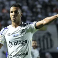 Lucas Braga é testado em nova função no Santos