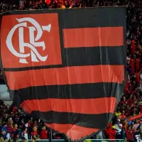 Desolado e sozinho no banco, quase chorando: Titular do Flamengo é flagrado em cena MUITO TRISTE