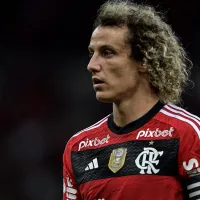 David Luiz recebe convite para deixar Fla e seguir no Brasil