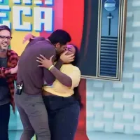 Cauã Reymond e Jojo Todynho se beijam e deixam Marcos Mion surpreso