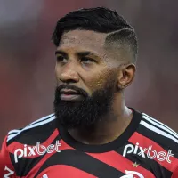 Após contratação de Rodinei, Olympiacos se prepara para tirar mais um titular do Flamengo