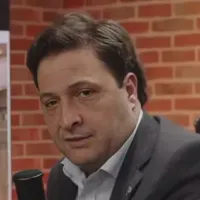 Posicionamento oficial: Guerra toma decisão sobre contratação importante no Grêmio e revolta tricolores