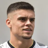 Aconteceu hoje (08/01): Gabriel Pec tem atitude impressionante no Vasco e transferências é atualizada