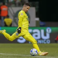 Santos esquece Tadeu e busca goleiro argentino de 32 anos para 2024