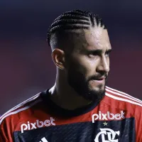 Corinthians tem nome de zagueiro Pablo, do Flamengo, levado à mesa