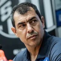 Ele está fora: Carille traz má notícia e praticamente barra titular do Santos