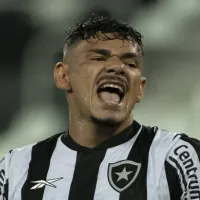 Grêmio ‘esquece’ Tiquinho Soares e decide contratar outro atacante do Botafogo
