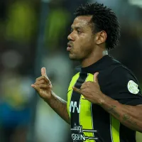 Romarinho manda recado sobre futuro de Igor Coronado e anima torcida do Corinthians