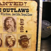 Jogo de poker terminou em composição de hit da música country; entenda