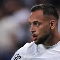 Corinthians toma decisão sobre futuro de Maycon após interesse do Flamengo