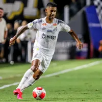 Aderlan realiza parte do treino, mas segue como dúvida no Santos